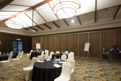 Najnowsze rozwiązania firmy dotyczące Wszechstronne, ruchome ściany: Redefiniowanie nowoczesnego projektowania przestrzeni