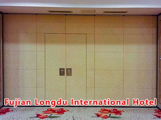 Dobra cena. Operable Partition Wall System with STC Rating 42-56dB and 6061-T6 Aluminum Frame Featuring 304 Stainless Steel Roller w Internecie