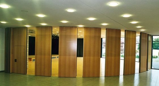 AE Profesjonalny Ruch Operatywny Przemieszczalne Przemieszczalnie Systemy ścienne Meble biurowe Przemieszczalne Przesunięte Składane Przemieszczalnie
